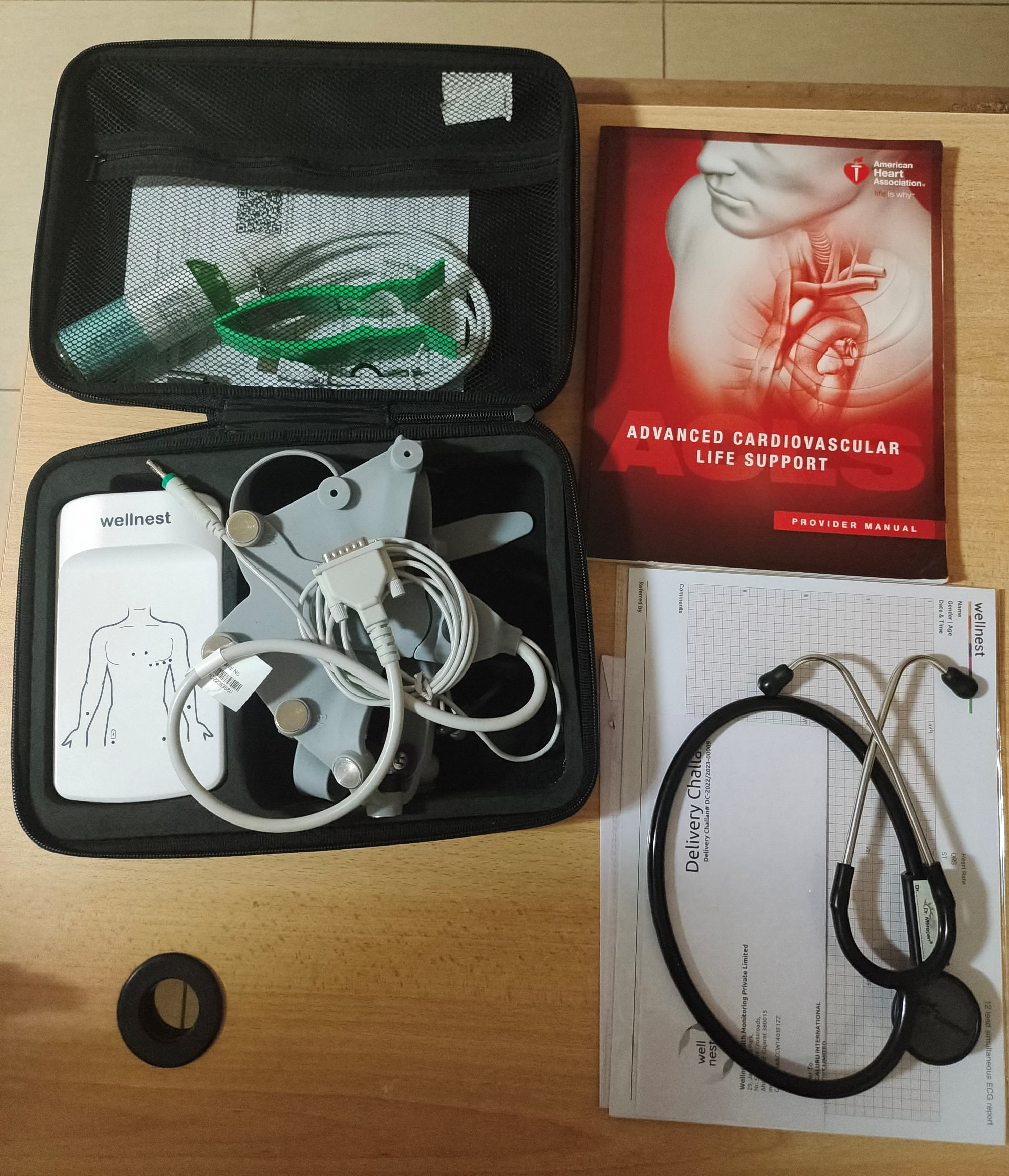 portable ECG machine